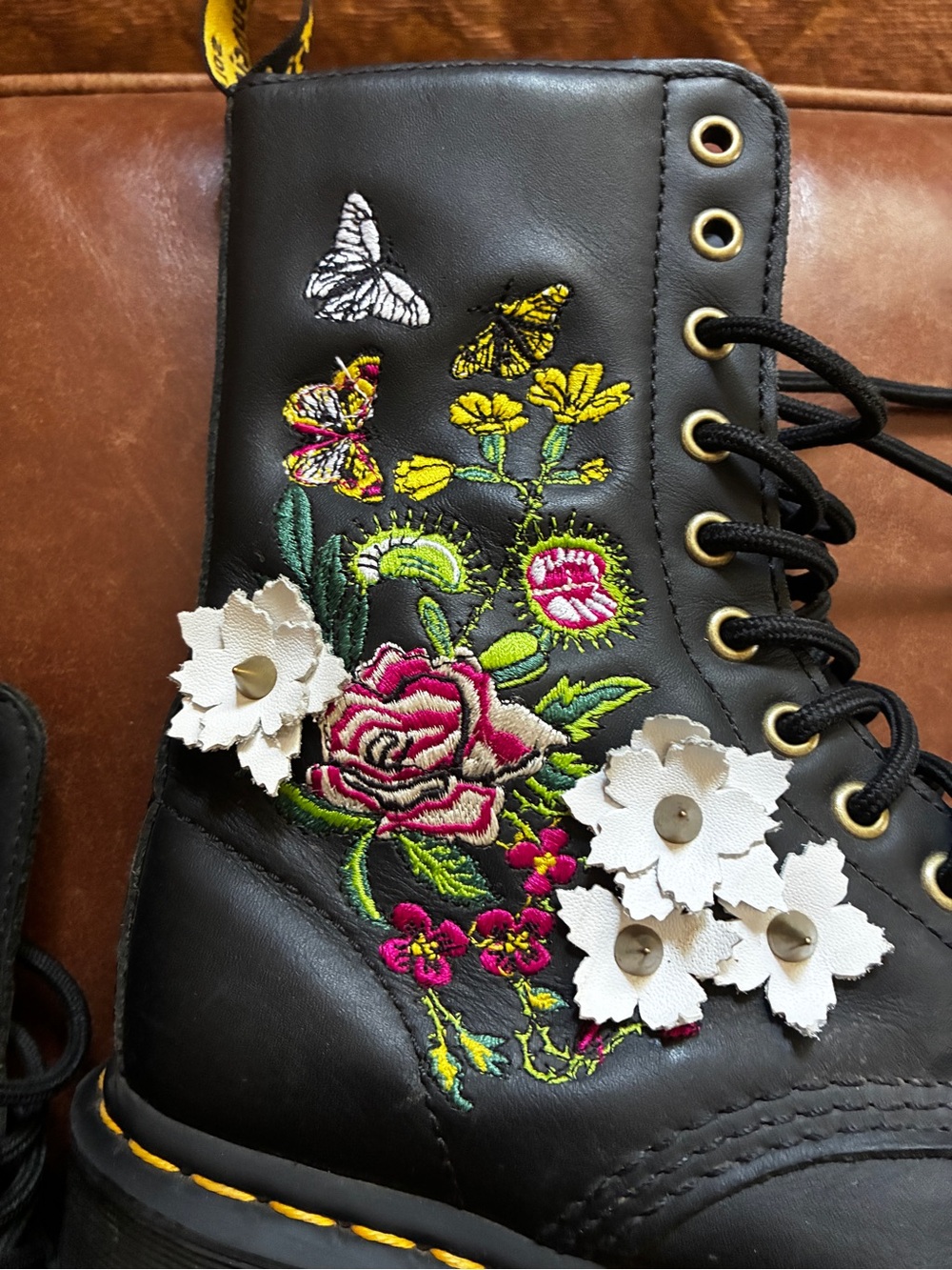 Dr Martens Bloom boots Size 7 - Picture 2 of 9